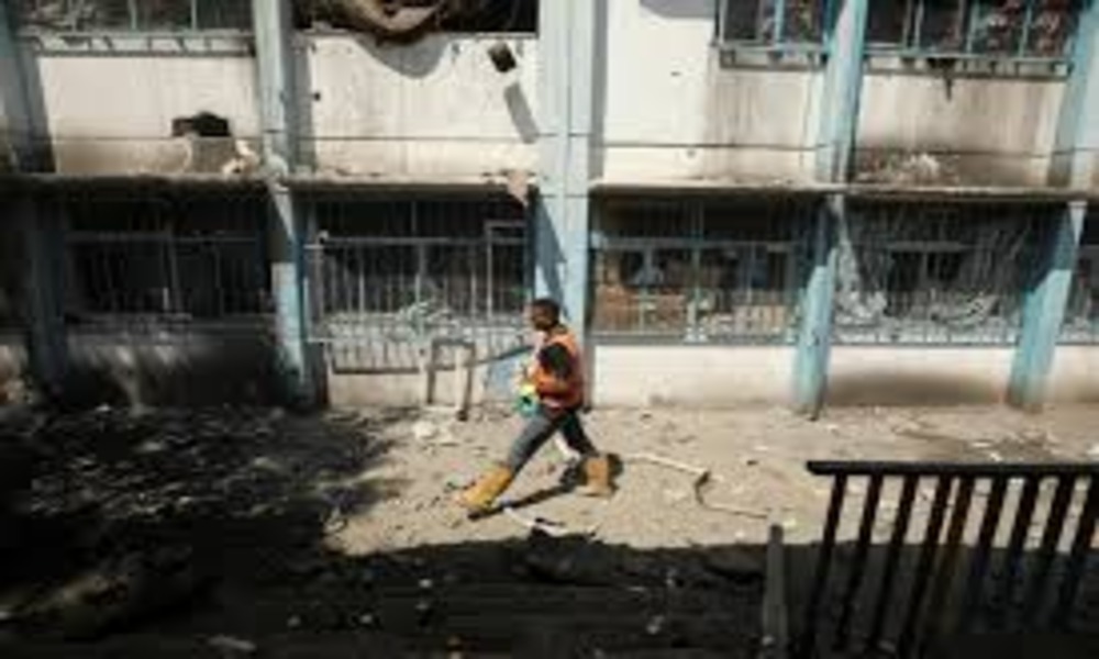 Israeli strike on school-turned-shelter kills 21