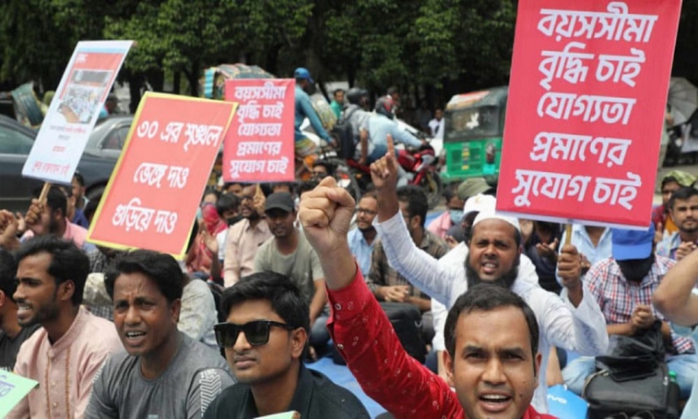 Govt job entry age: Reform Commission Chairman explains recommendations