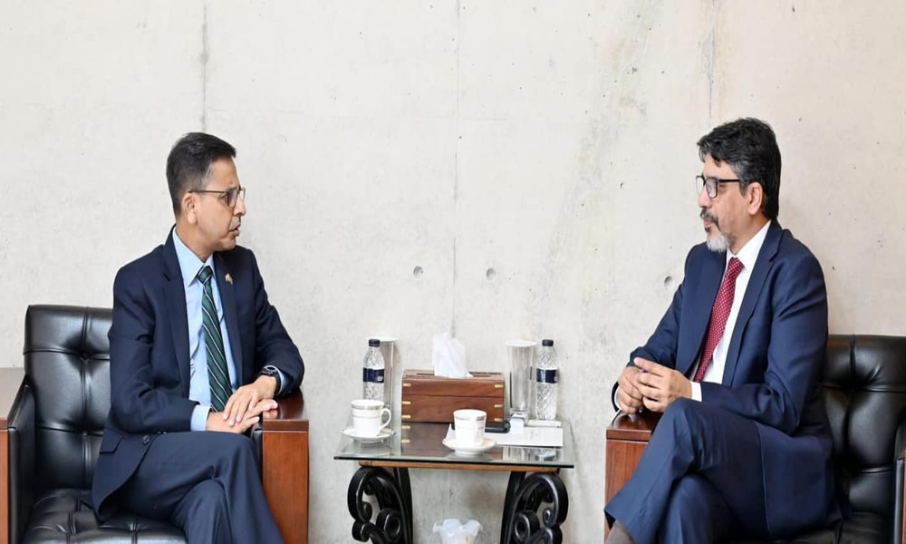 Bangladesh, India discuss ways to take forward ties