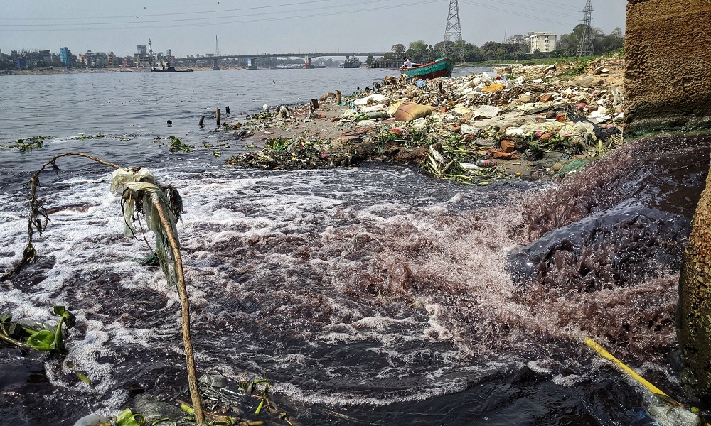 Around 250 untreated sewage connections polluting Buriganga
