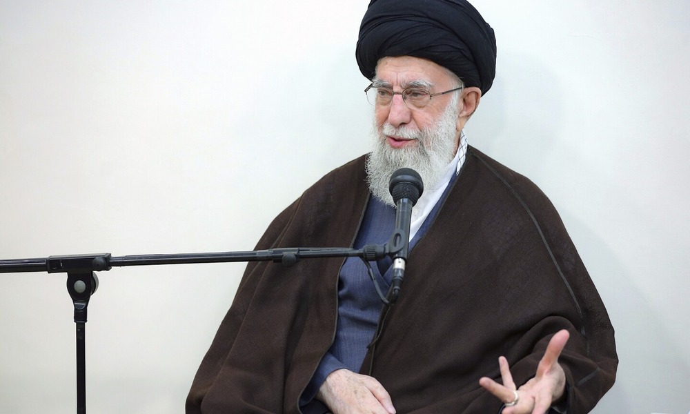 Iran threatens Israel and US with 'a crushing response' 