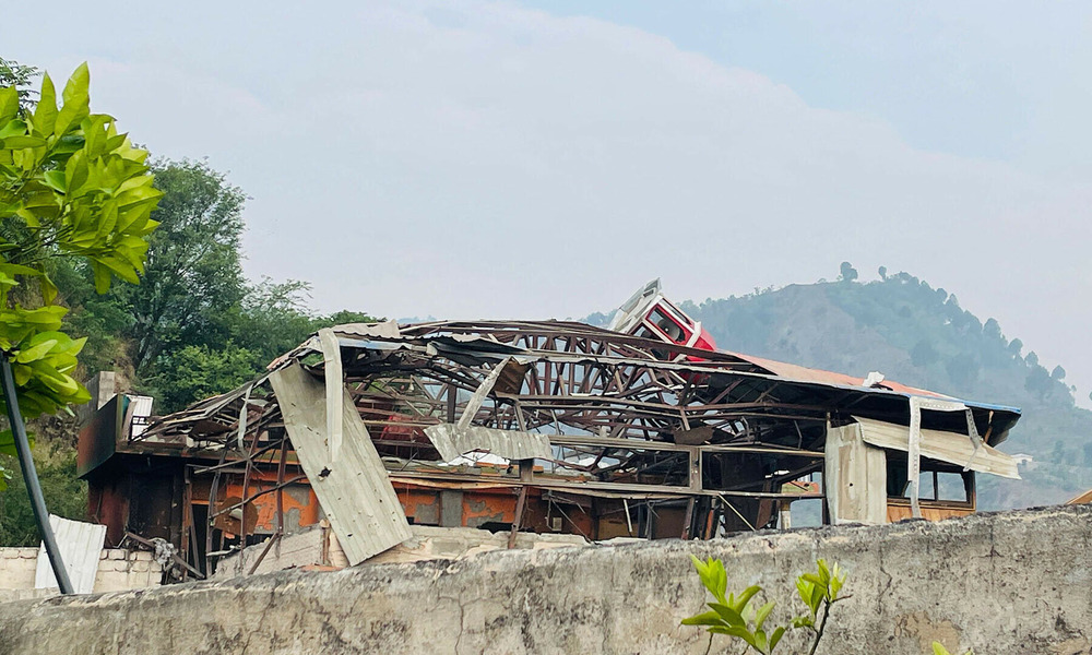 Five Indian jets down 