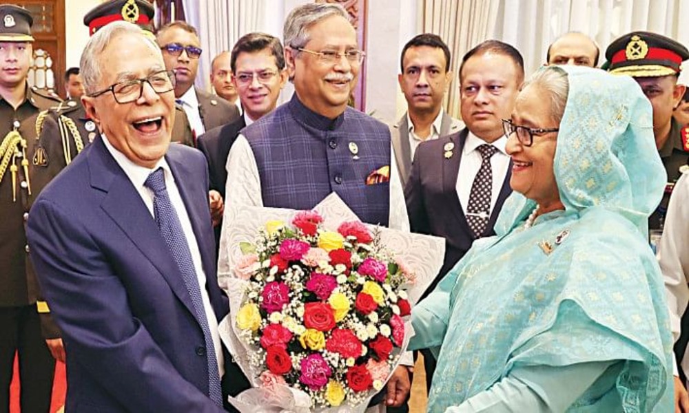 Ex-President Hamid flees secretly, sparks outrage at interim govt