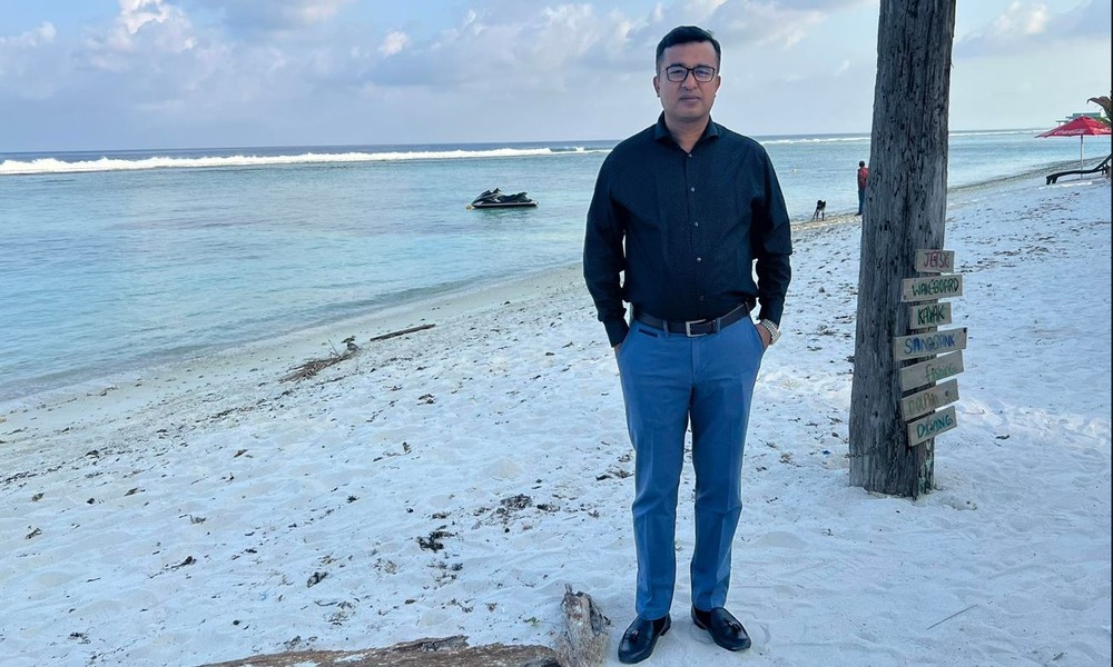 Ousted AL regime’s loyal editor on the run