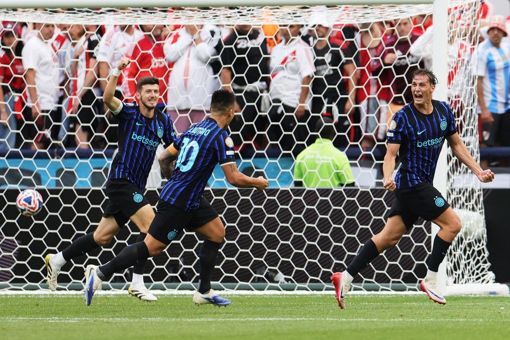 Inter Milan advances at Club World Cup with 2-0 win over River Plate
