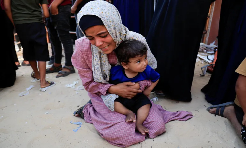 Israeli air strikes kill dozens in Gaza amid worsening humanitarian crisis