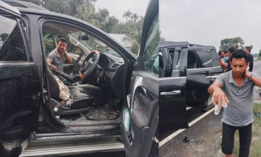 Awami League activists attack UNO convoy in Gopalganj